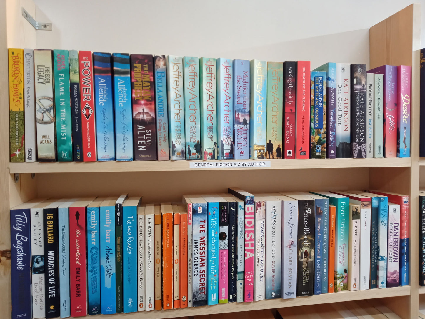 Paperback Book Bundle - choose 6 paperbacks (under 2kg in weight)