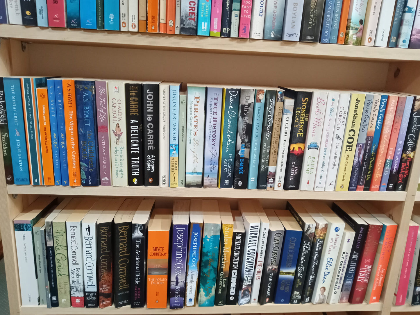 Paperback Book Bundle - choose 6 paperbacks (under 2kg in weight)