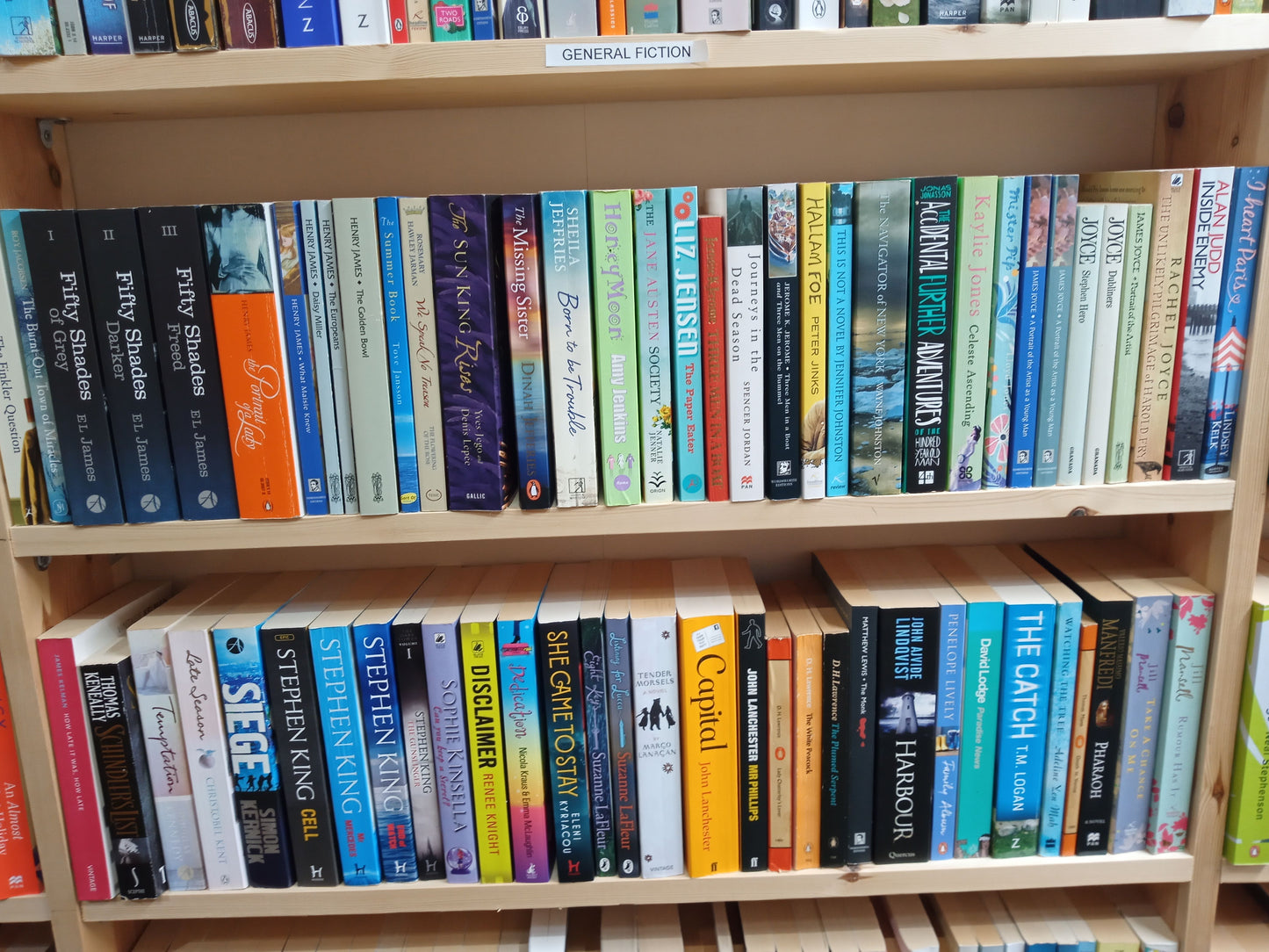 Paperback Book Bundle - choose 6 paperbacks (under 2kg in weight)